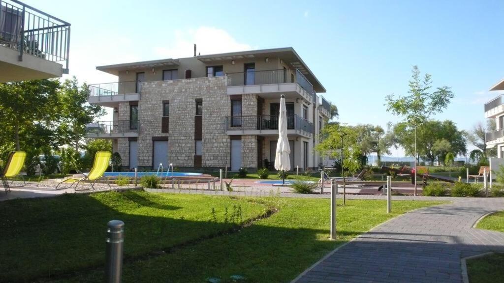 Lakeside Luxury Apartment Zamárdi Exteriér fotografie